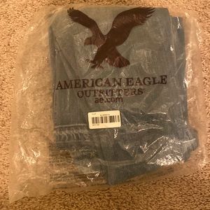 ✨BRAND NEW WITH TAGS AND STILL IN BAG AMERICAN EAGLE JEANS!!!✨